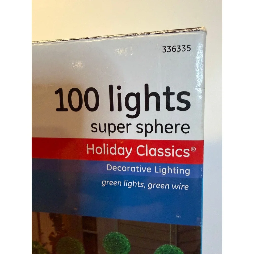 Lot of 2 VTG GE Holiday Classics Super Sphere Christmas Lights Green and Clear